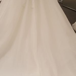 Vera Wang Wedding Dress